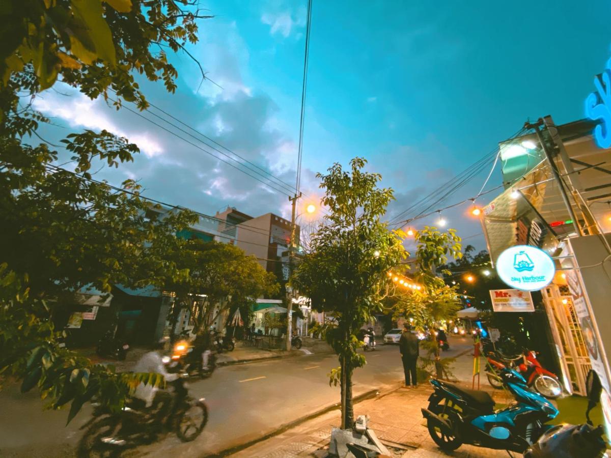 Sky Harbour Hostel Da Nang Bagian luar foto
